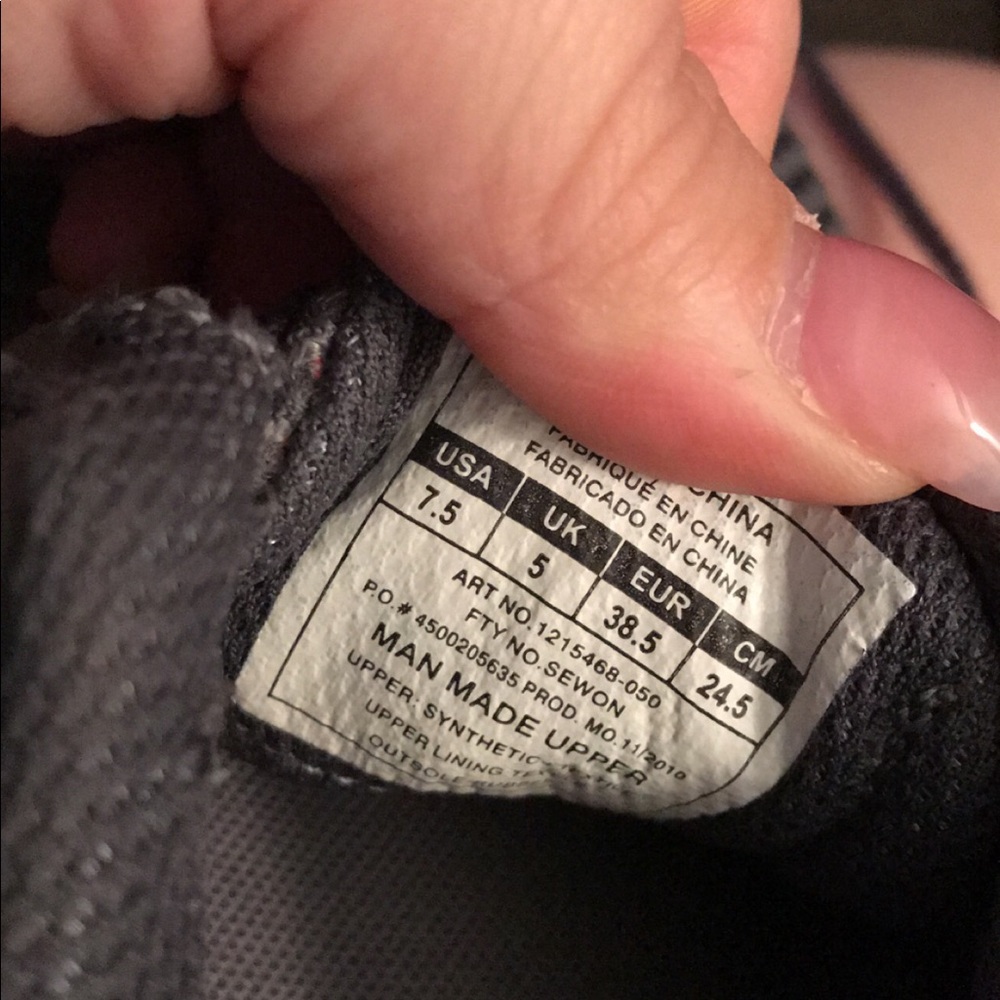 Under armor shoes
